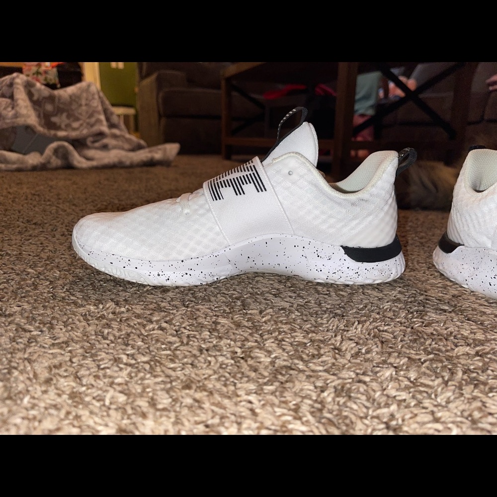 Women’s Nike trialing shoes.
